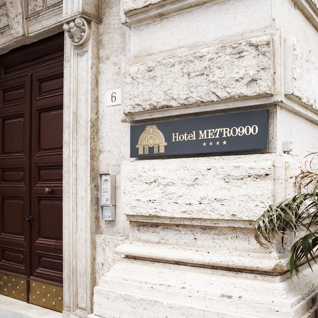 Boutique Hotel Metro 900 Napels Buitenkant foto
