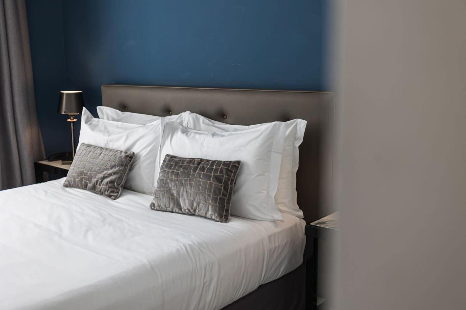 Boutique Hotel Metro 900 Napels Buitenkant foto